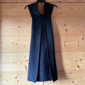 Spectacular, swingy little Giorgio Armani trapeze dress!   36